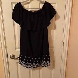 Off the shoulders black dress from old navy